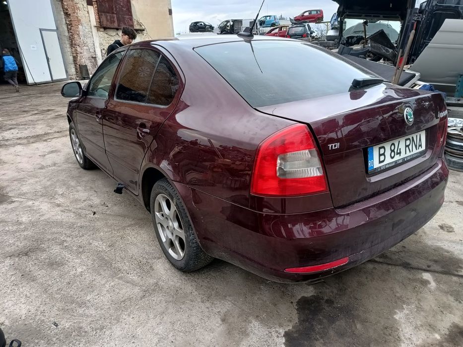 Dezmembrez Skoda Octavia - 2 (facelift) (2008 - 2013), 1.6 tdi CAYC, manual, CAYC, LHW