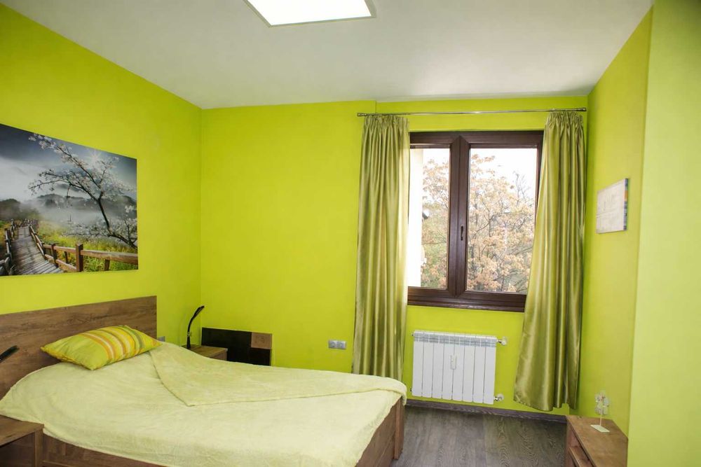 Тристаен ап. под наем в Центъра на София