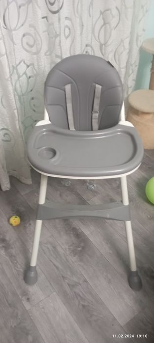 Продаётся детский стул