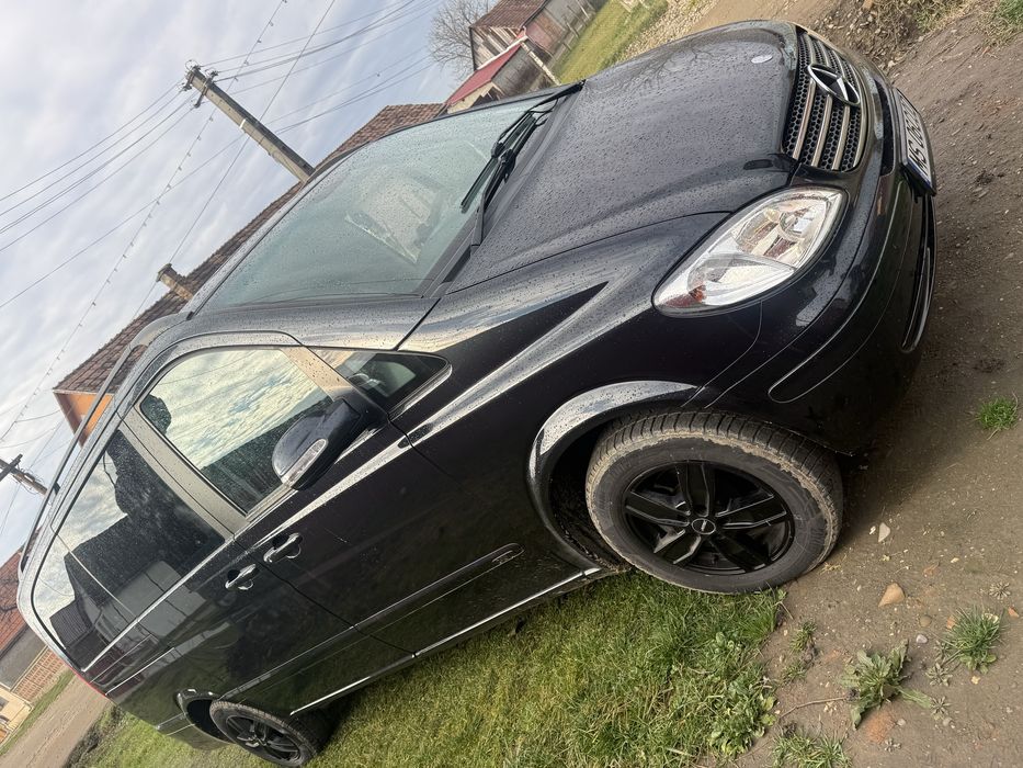 Se vinde mercedes viano