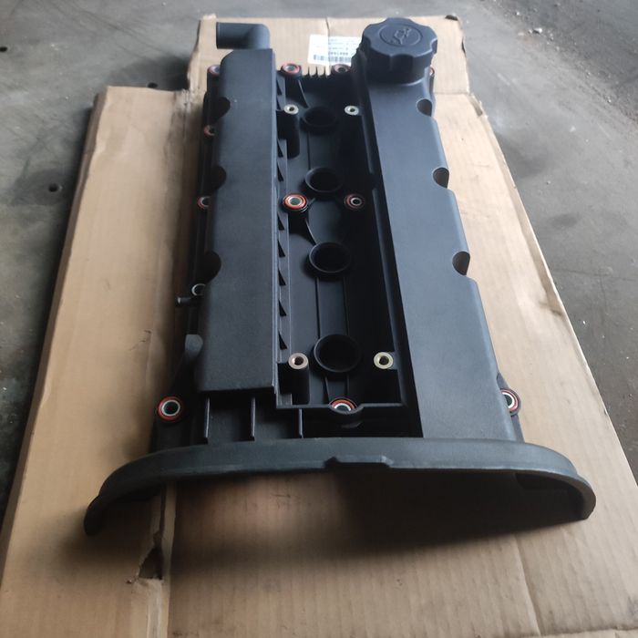 Клапанная крышка