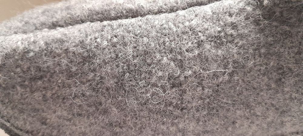 Унисекс пантофи от 100 % в вълна