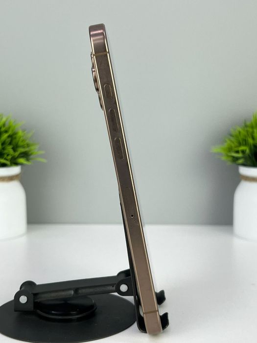 Телефон Apple iPhone 16 Pro Max 512GB