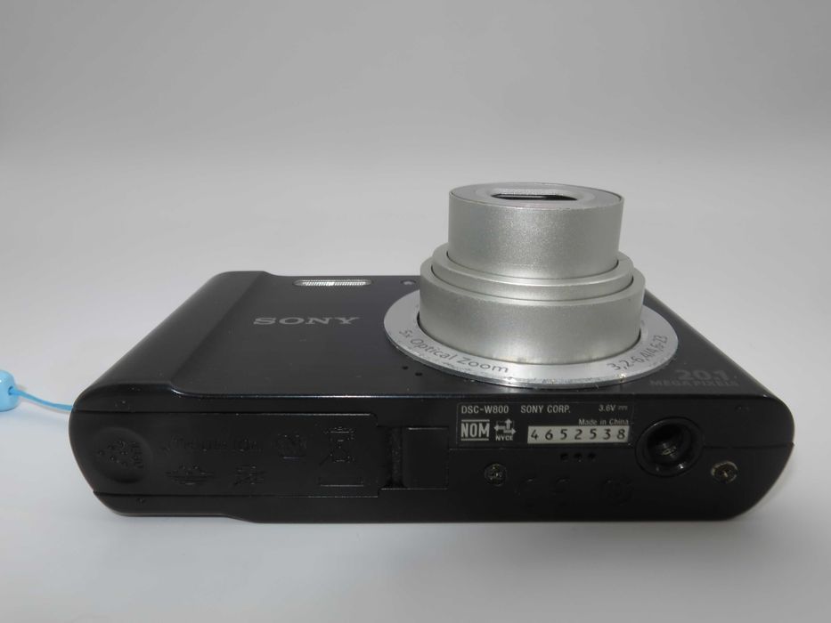 Sony Cybershot W800 ултракомпактен цифров фотоапарат, 20 MP дигитална камера, пълен комплект, тествана и работи Отлично