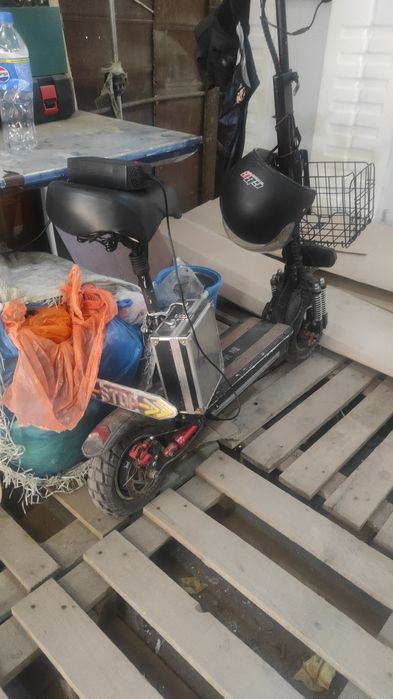 Продам электро самокат