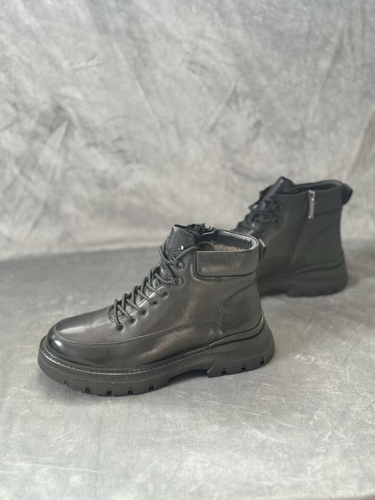 Продам ботинки мужские
