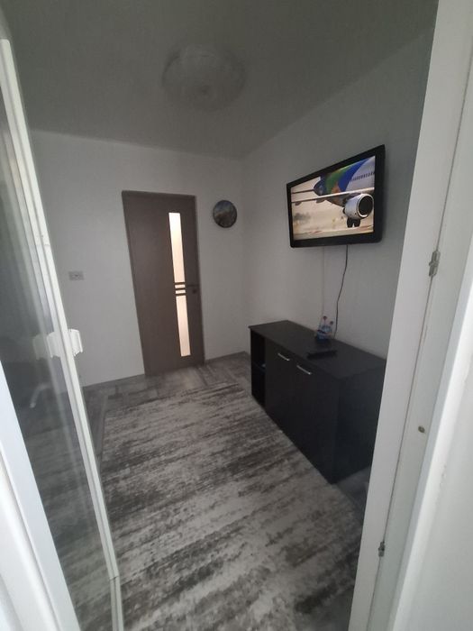 Proprietar închiriez garsonieră Bragadiru cu loc parcare