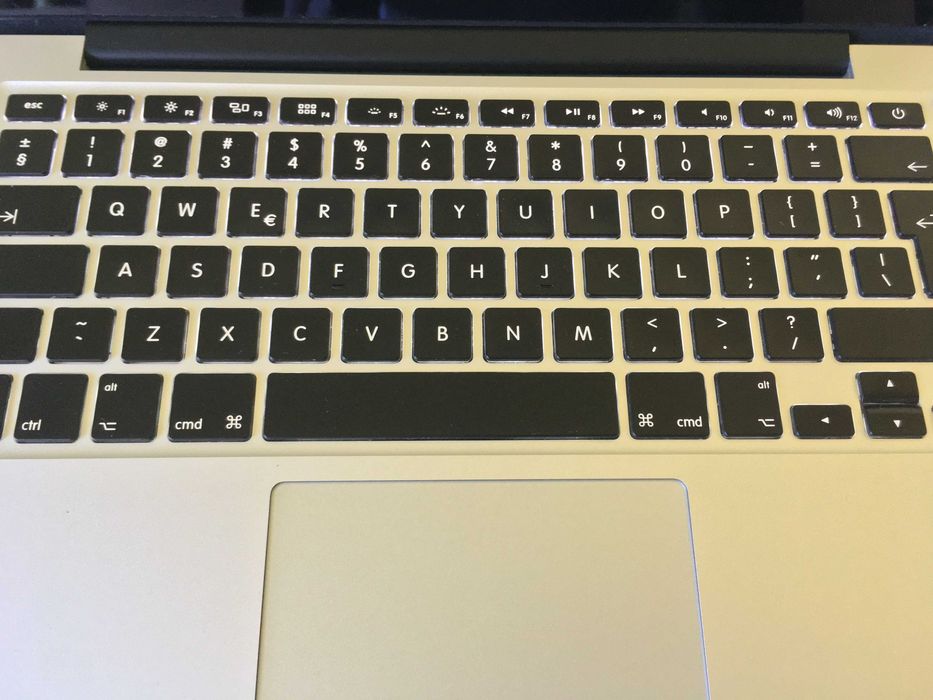 macbook pro retina 13" 2013-2014, A1502, intel i5 2.4 ghz, ssd 32 gb