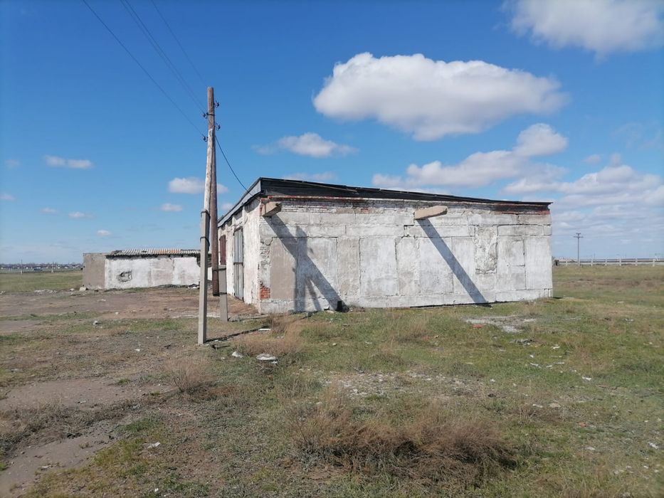 Продам здания гараж