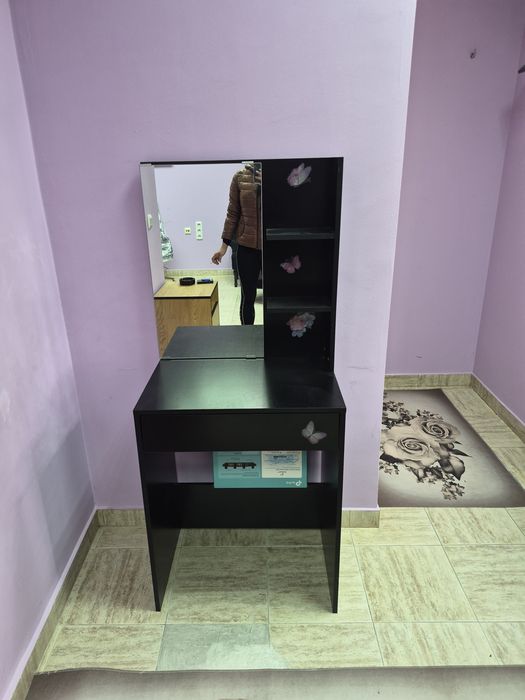 Тоалетка шкаф черен