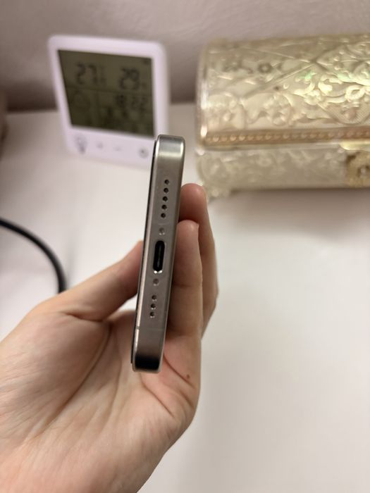 Iphone 15 pro в отличном состоянии