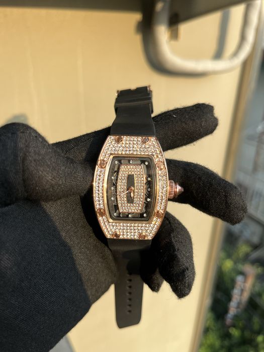 Дамски часовник Dannilu НАМАЛЕН!