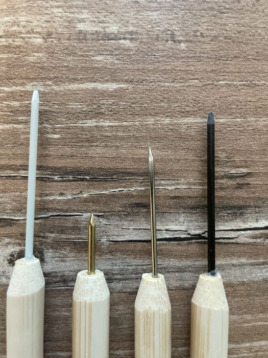 Set ustensile / creioane pentru curatare monede