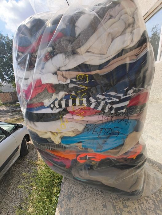 Дрехи втора употреба на едро