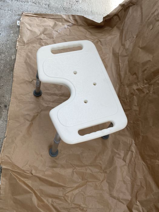 Scaun baie/ dus cu decupatie