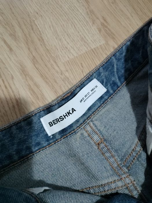 Blugi skater fit bershka