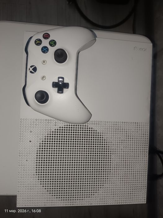 Xbox one s 1Tb (780Gb)