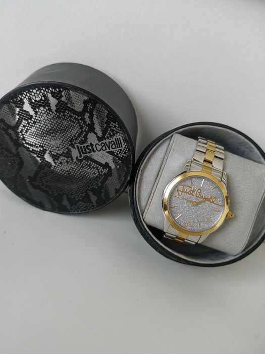Часовник Just cavalli