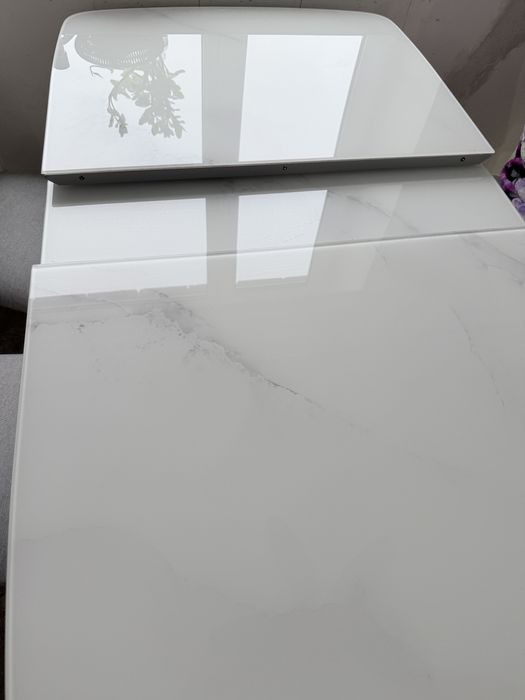 Продается. Кухонный стол.