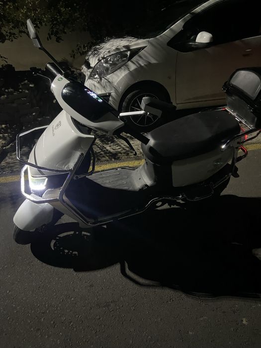 skuter elektron 60-65 km/h safari