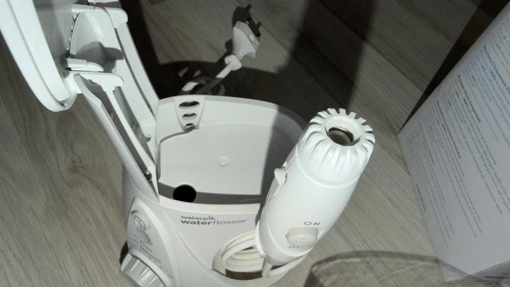 Oрален (зъбен) душ Waterpik WP-660EU Ultra Professional oral irrigator