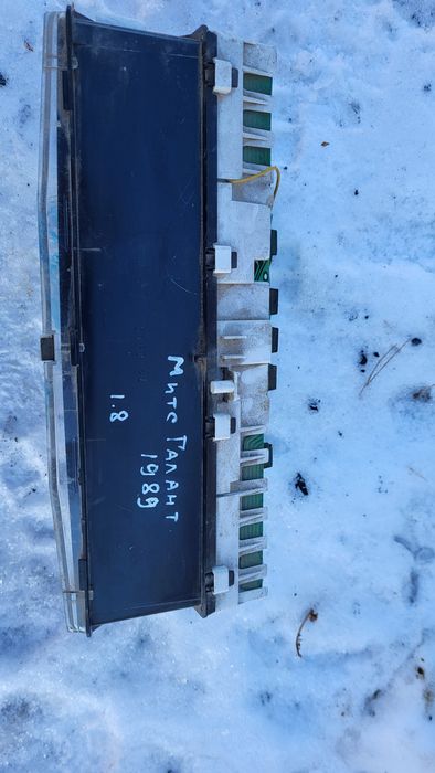 Щиток приборов Митсубиси Галант