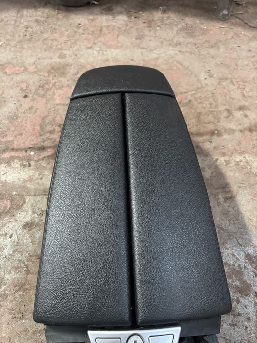 подлакътник bmw 6 F12 f13