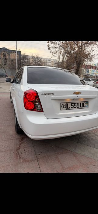 Moshina zor xolati ideal akuratni xaydalgan