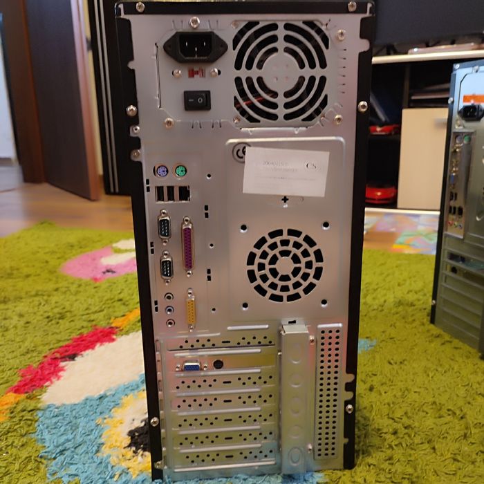 Unitate PC veche – placă de bază + sursă