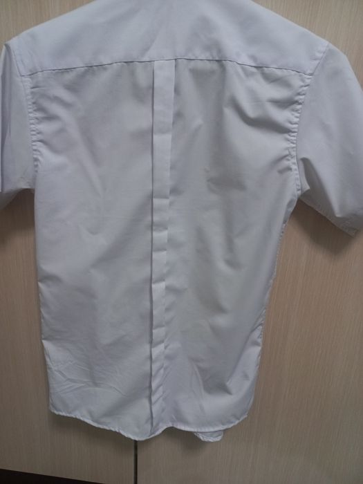 Белые рубашки для школы