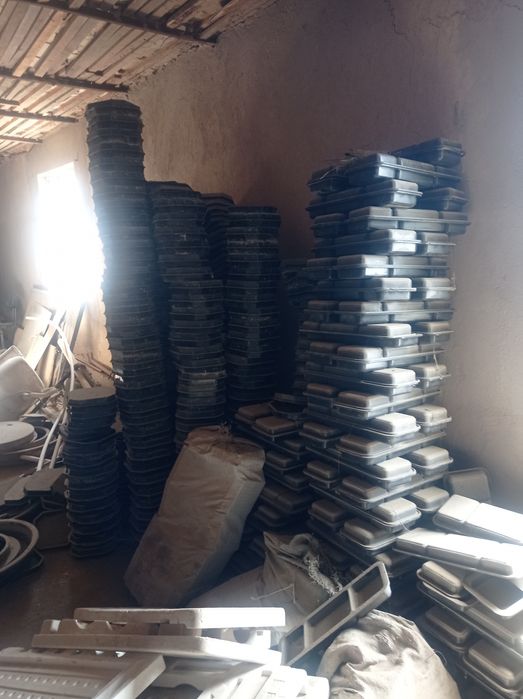 Брусчатка цех сотилади 125 КВ колиб 2 та мишалка вибратор тахта паддон