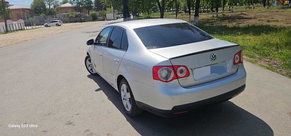 VW jetta 1.4 2009