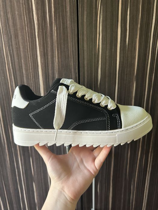 Продам кроссовки Numeris Atelier