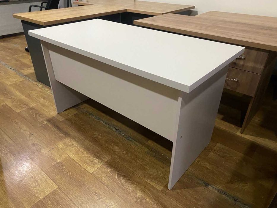 Письменный стол от производителя