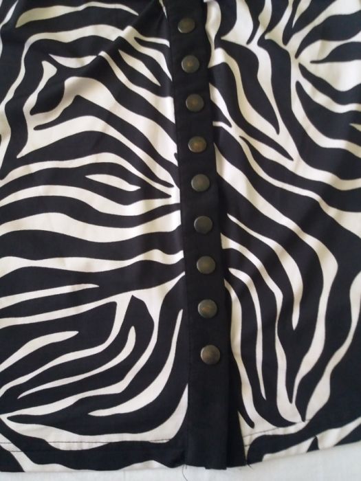 Рокля със закопчаване