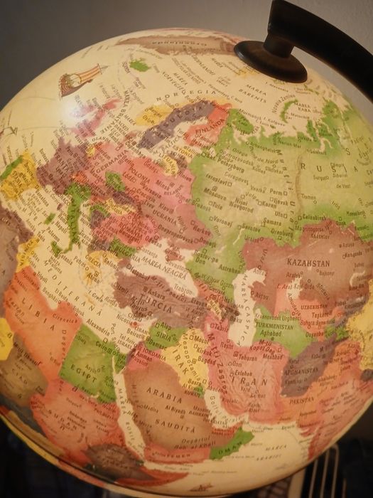 Veioza glob pamantesc