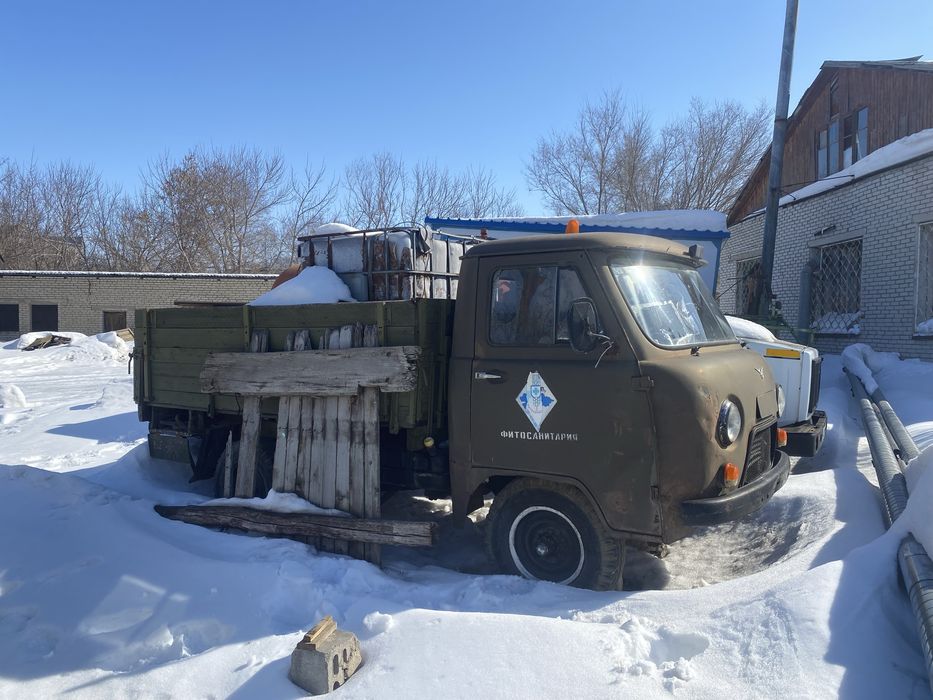 Продам бортовой уаз 1990 года