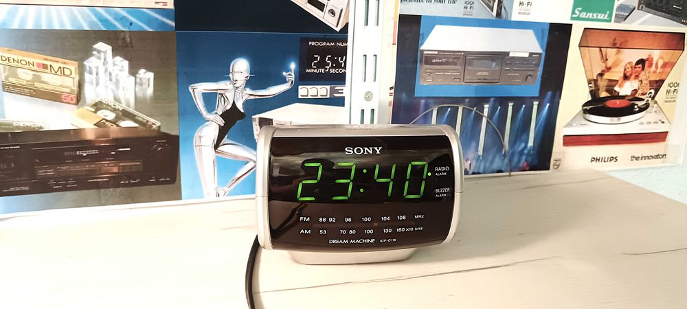 Radio cu ceas Sony Dream Machine ICF C115 (afisaj mare)