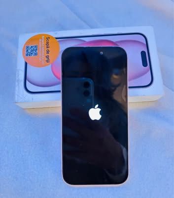 iPhone 15  Roz 128 Gb