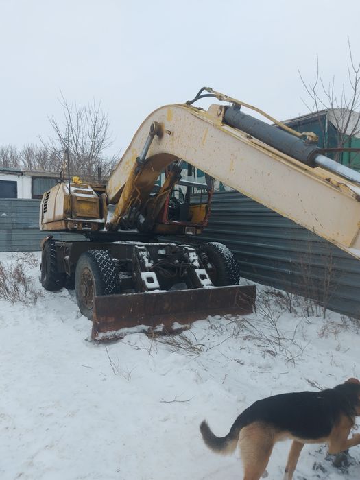 Продаётся экскаватор ЕК 18