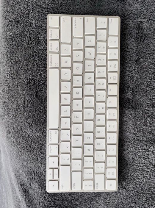 Apple Magic Keyboard 2
