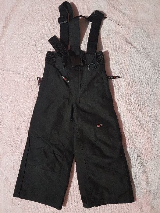 Гащеризонче за ски и студените дни