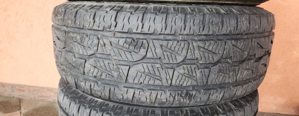 BRIDGESTONE A/T шины всесезонные комплект