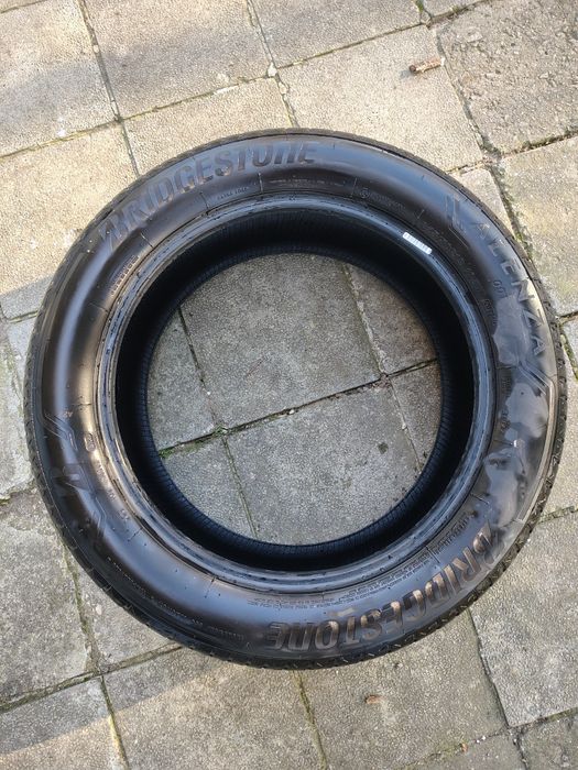 Летни гуми Bridgestone Alenza 245/50/19