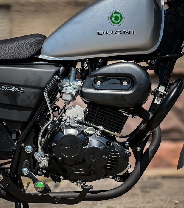 Мотоцикл. Ducni Dc 250-C