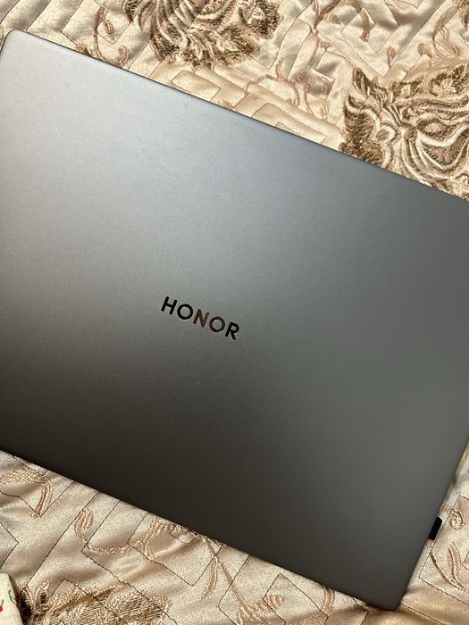 Ноутбук Honor magicBook X16