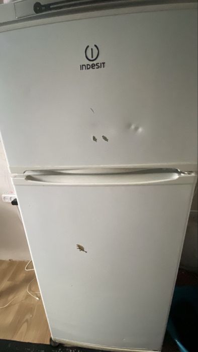 Холодильник indesit