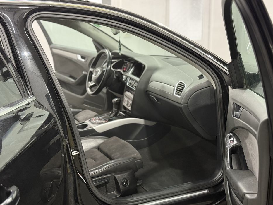 Audi A4 B8.5 2.0 TDI 177 CP S line 12/2012 Automat 8+1
