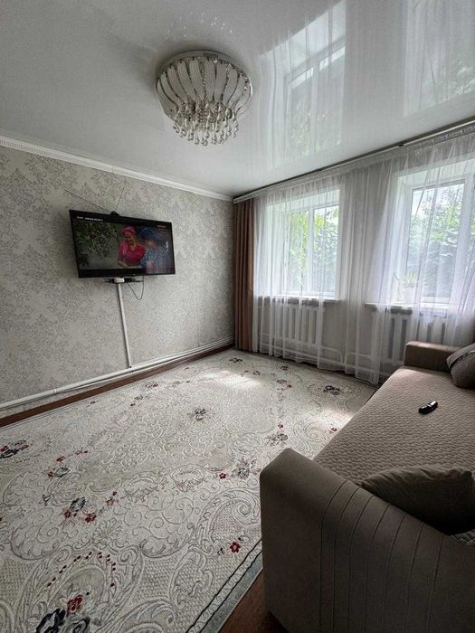 В продаже трехкомнатный дом