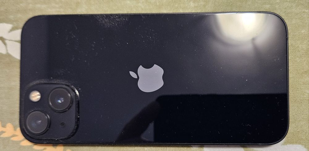 Vand iphone 13 pentru piese